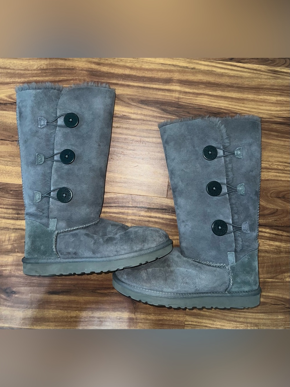 UGG Bailey Button Triplet II